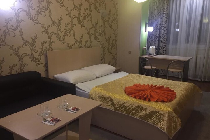 Room 3 of 49