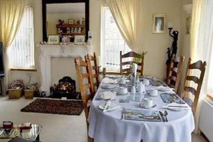 Dining 6 of 22