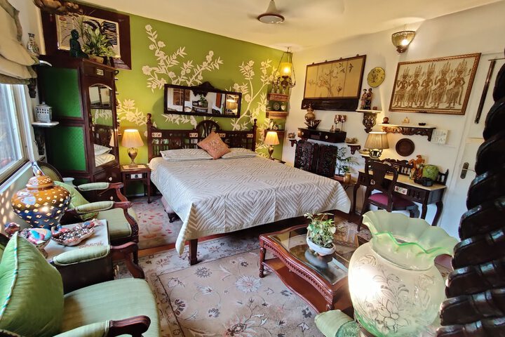 Room 16 of 103