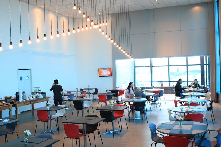 Dining Photos