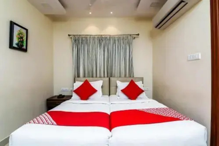 Room 2 of 9