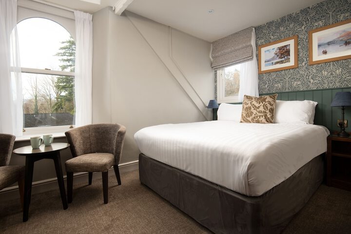 Room 10 of 48