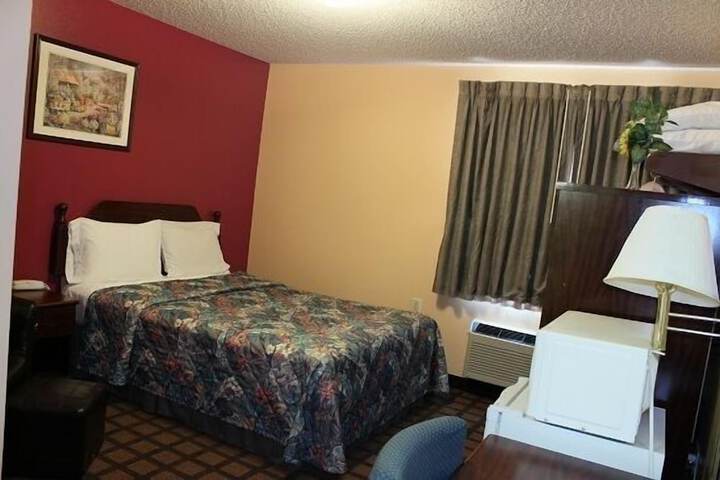 Room 15 of 42