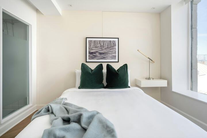 Room 22 of 25