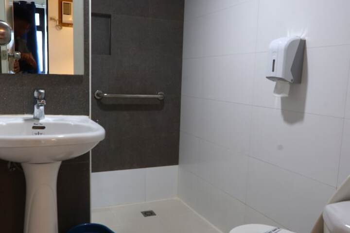 Room 20 of 20