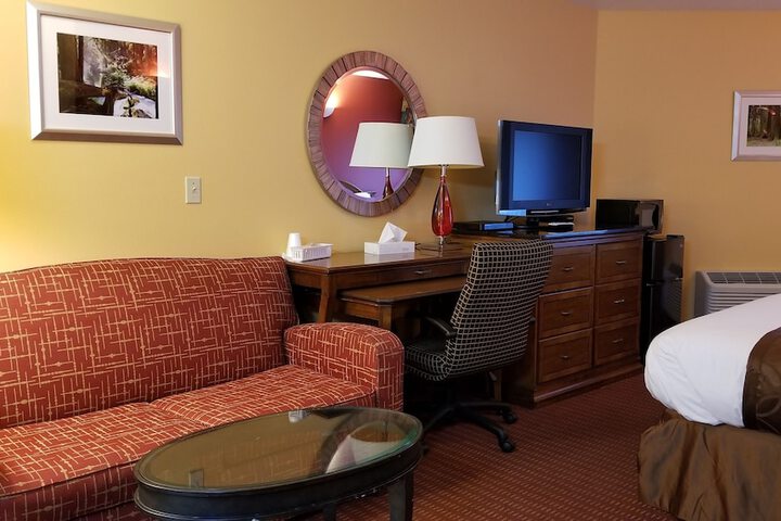 Room 38 of 65