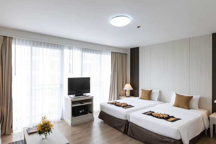 Room 10 of 64