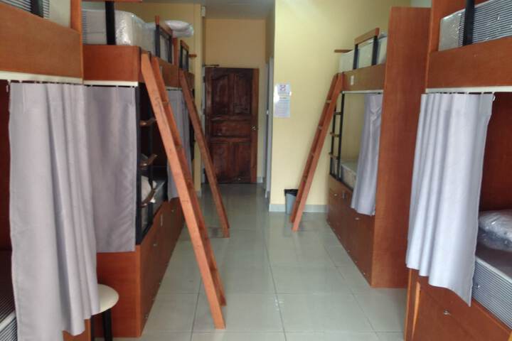 Room 13 of 69