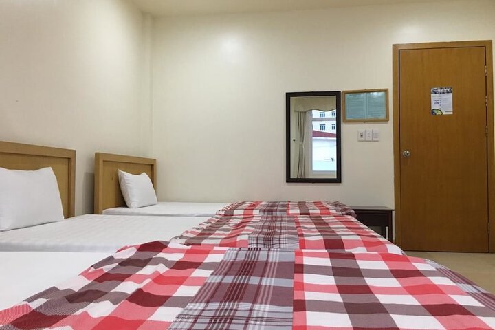 Room 6 of 47