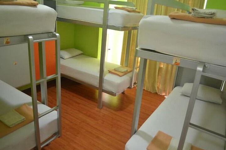 Room 8 of 36