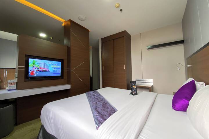 Room 16 of 63