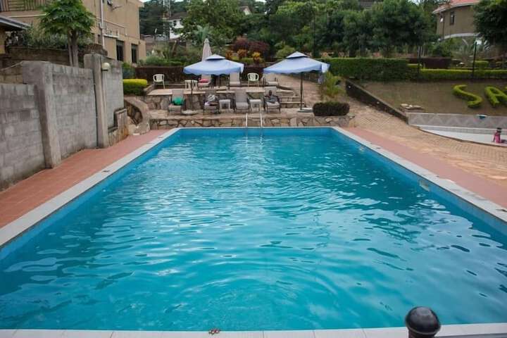 Pool 14 of 25