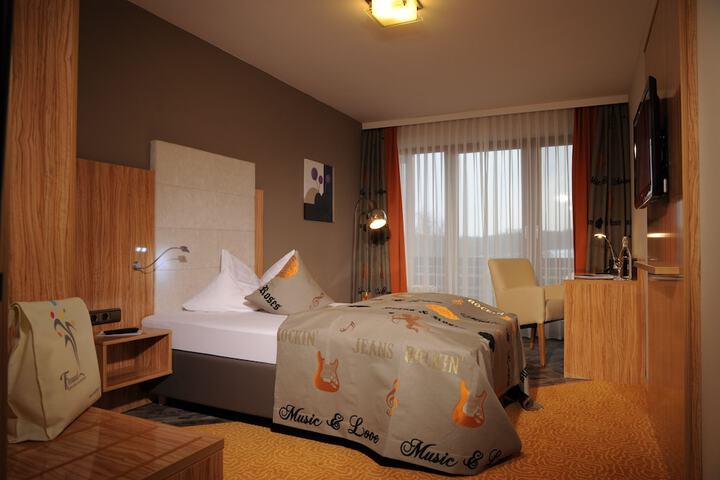 Room 6 of 59