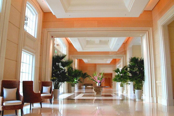 Hotel 2 of 87