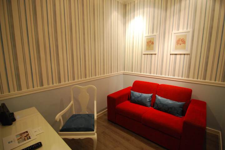 Room 26 of 64