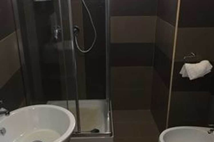 Room 9 of 23