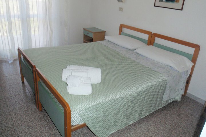 Room 10 of 57