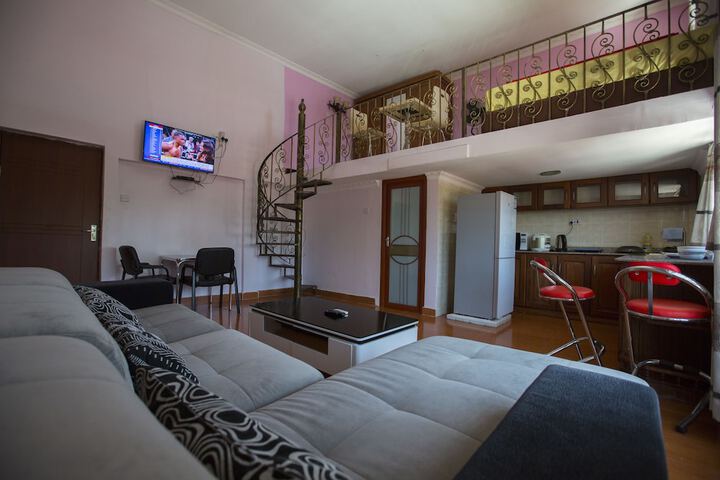 Room 21 of 36