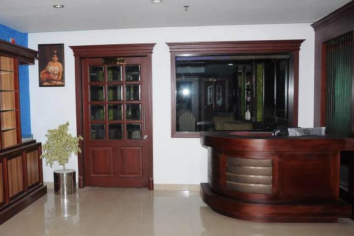 Hotel Royal Residency Park