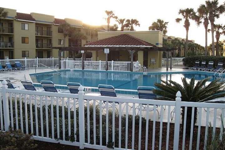 Pool 13 of 33