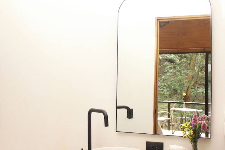 Room 15 of 36