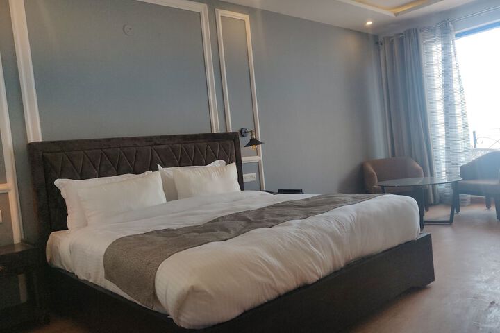 Room 17 of 42