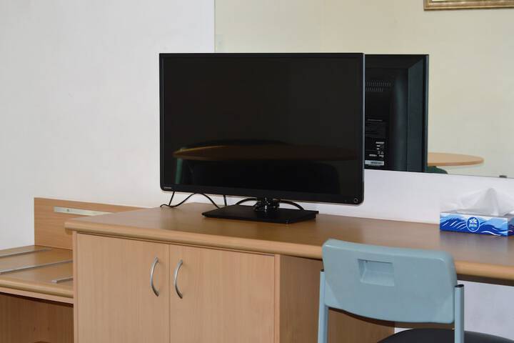 Room 6 of 61