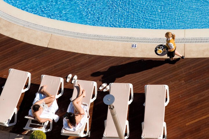 Pool Hotel