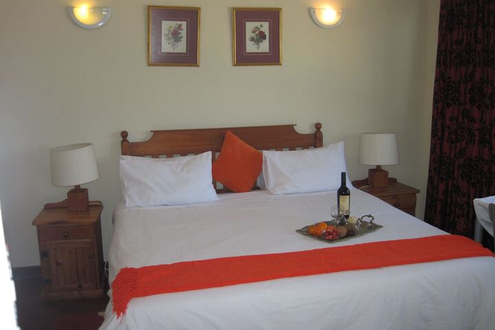 Room 6 of 39
