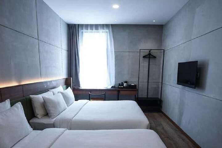Room 45 of 101