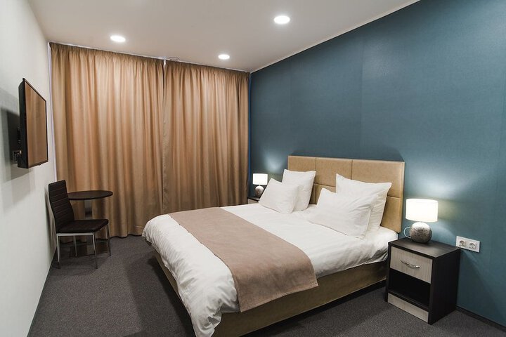 Room 6 of 54