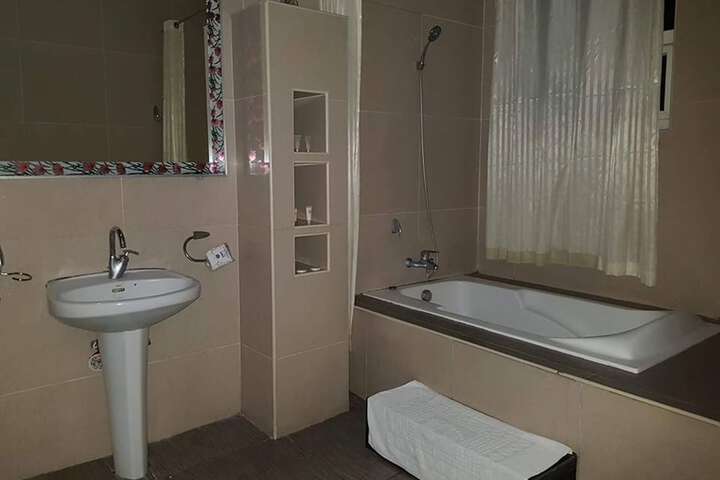 Room 43 of 80