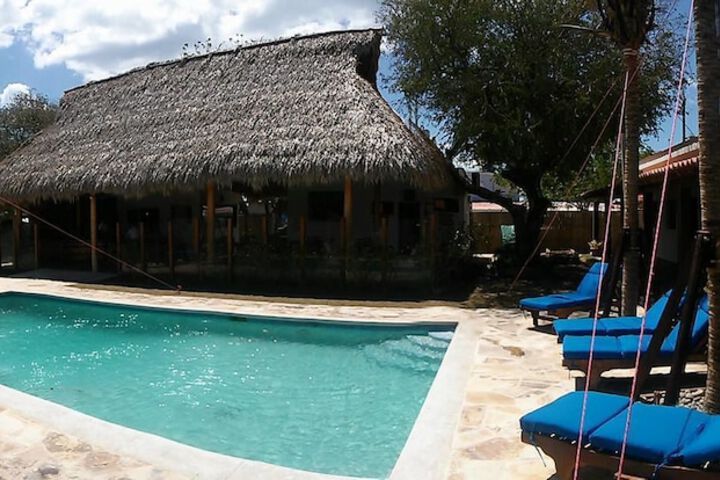 Pool 25 of 61