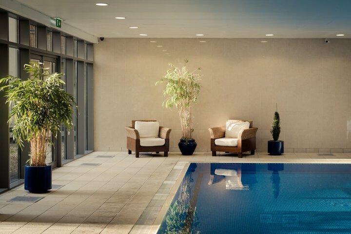 Hotel Pool