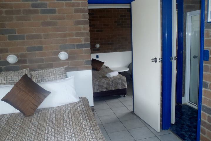 Room 21 of 61