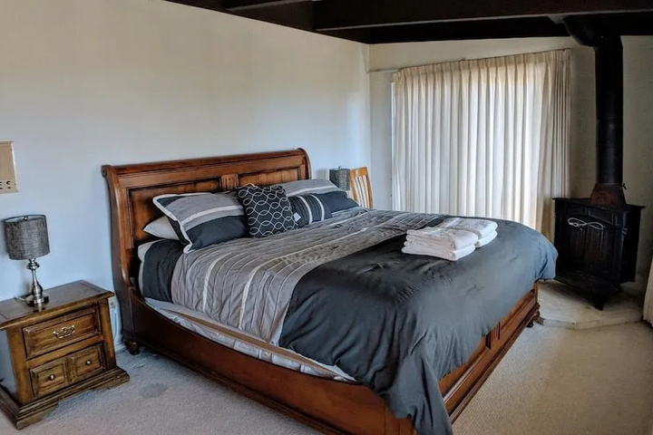 Room 5 of 25