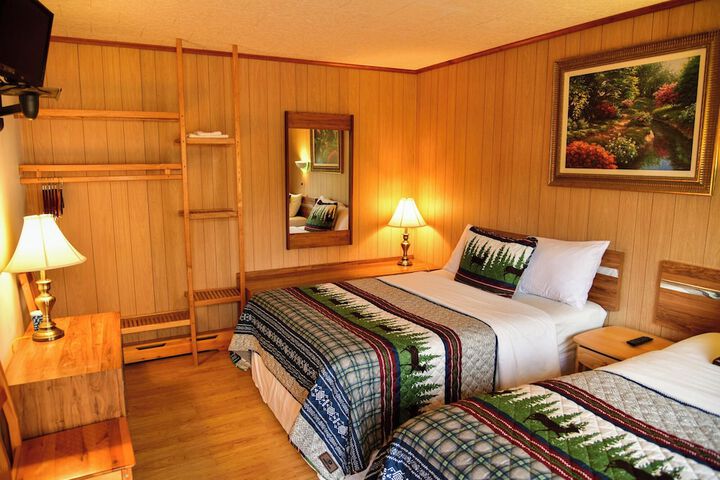 Room 42 of 100