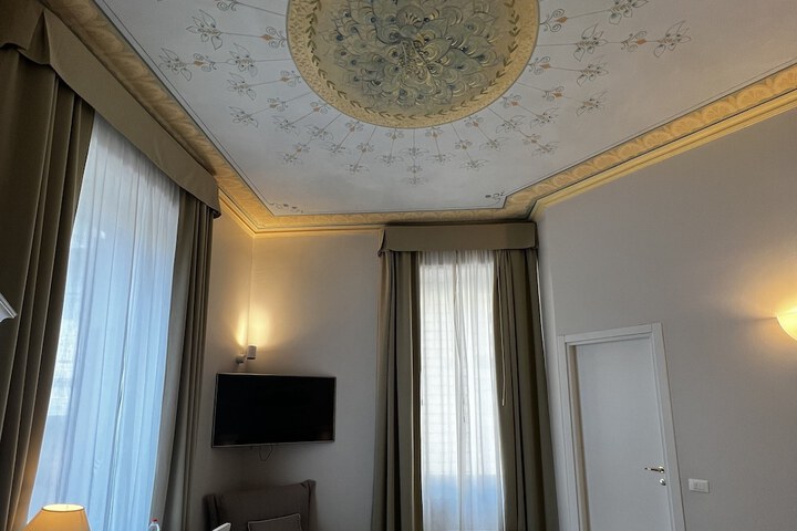 Room 20 of 61