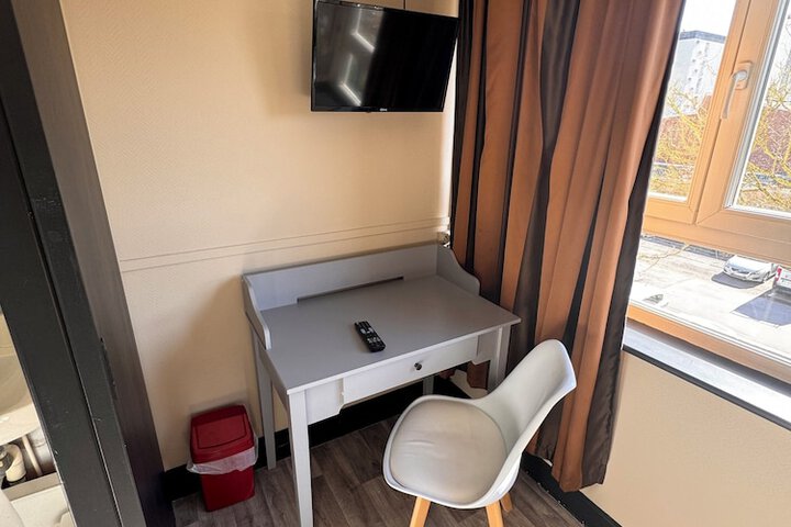 Room 39 of 100