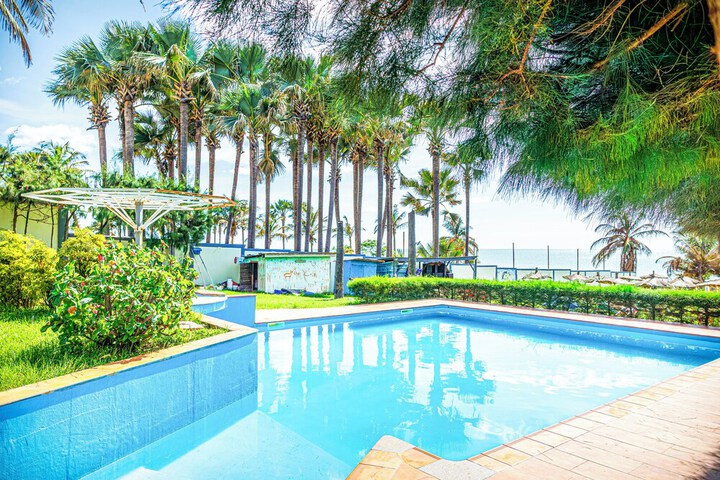 Pool 37 of 63