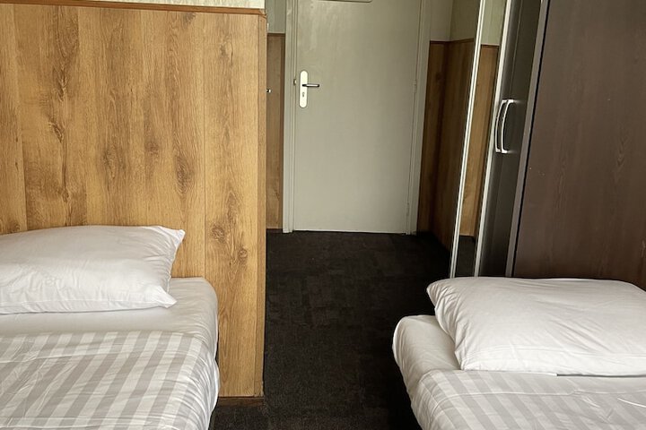 Room 25 of 56