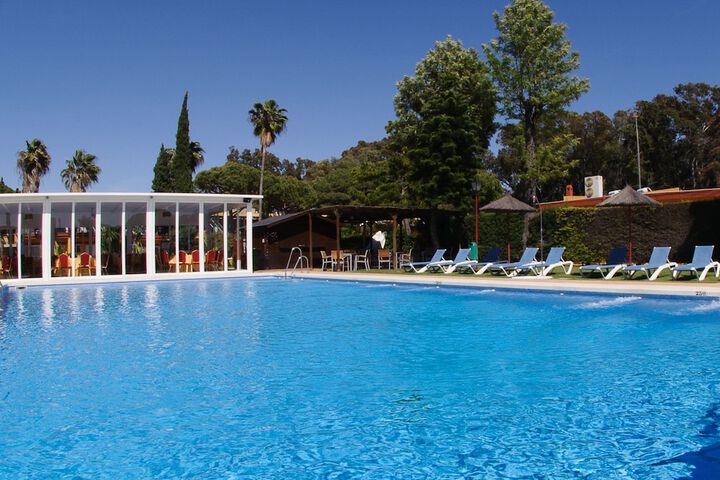 Hotel with Pool