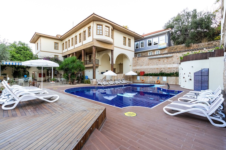 Terrace/Patio 96 of 113