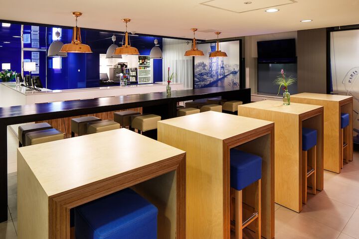 Guest Lobby