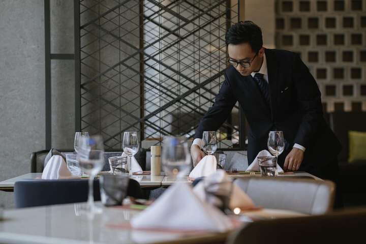 Dining 37 of 57