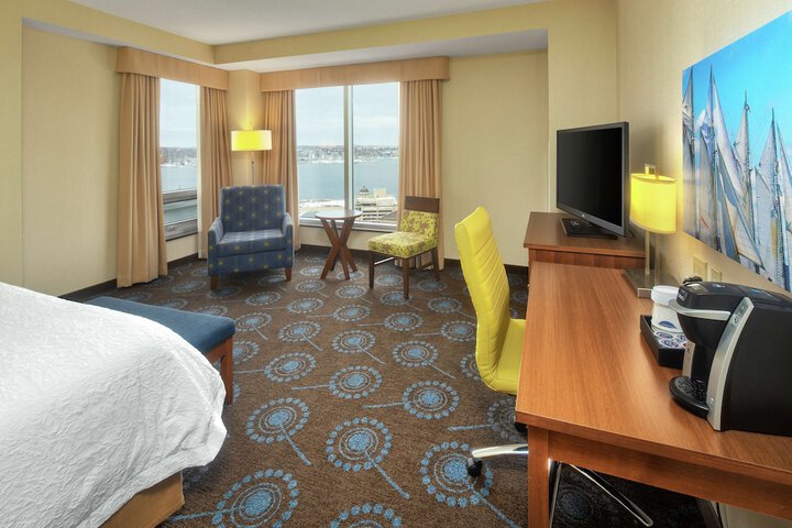 Room 15 of 36