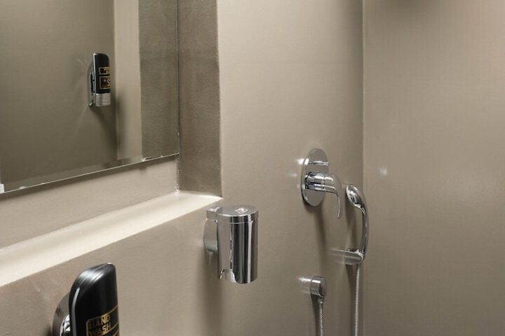 Clean Restrooms