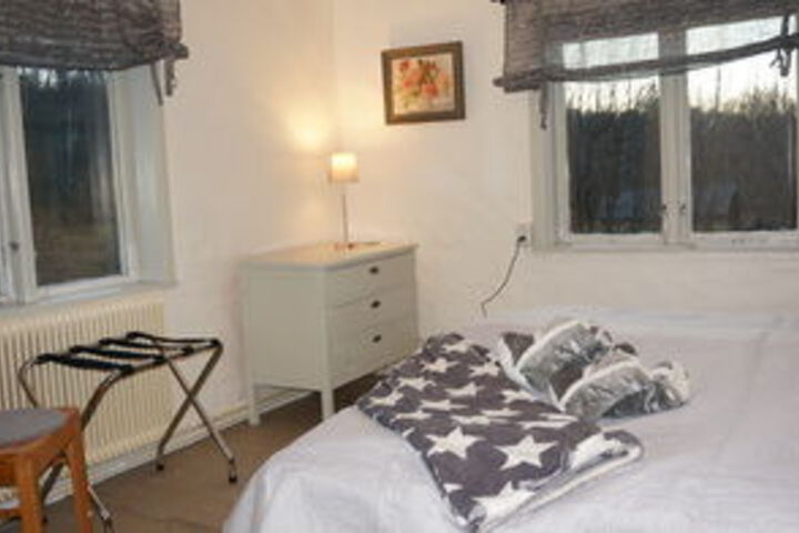 Room 9 of 49