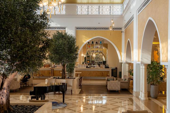 Guest Lobby