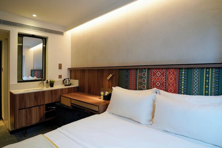 Room 10 of 61